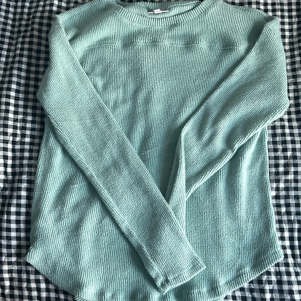 Blue long sleeve shirt